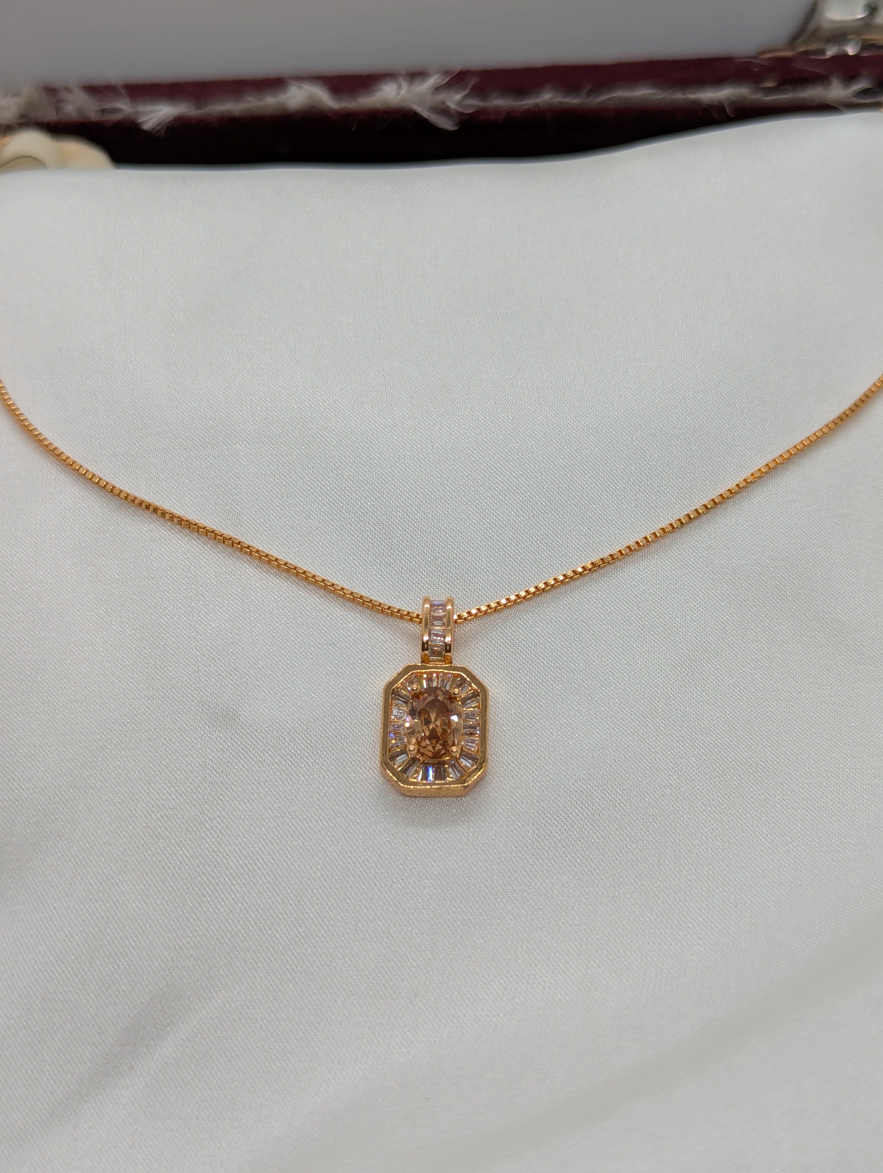 Elegant 18K Gold Plated Champagne Zircon Pendant Necklace – Vintage Art Deco Style with Baguette Halo