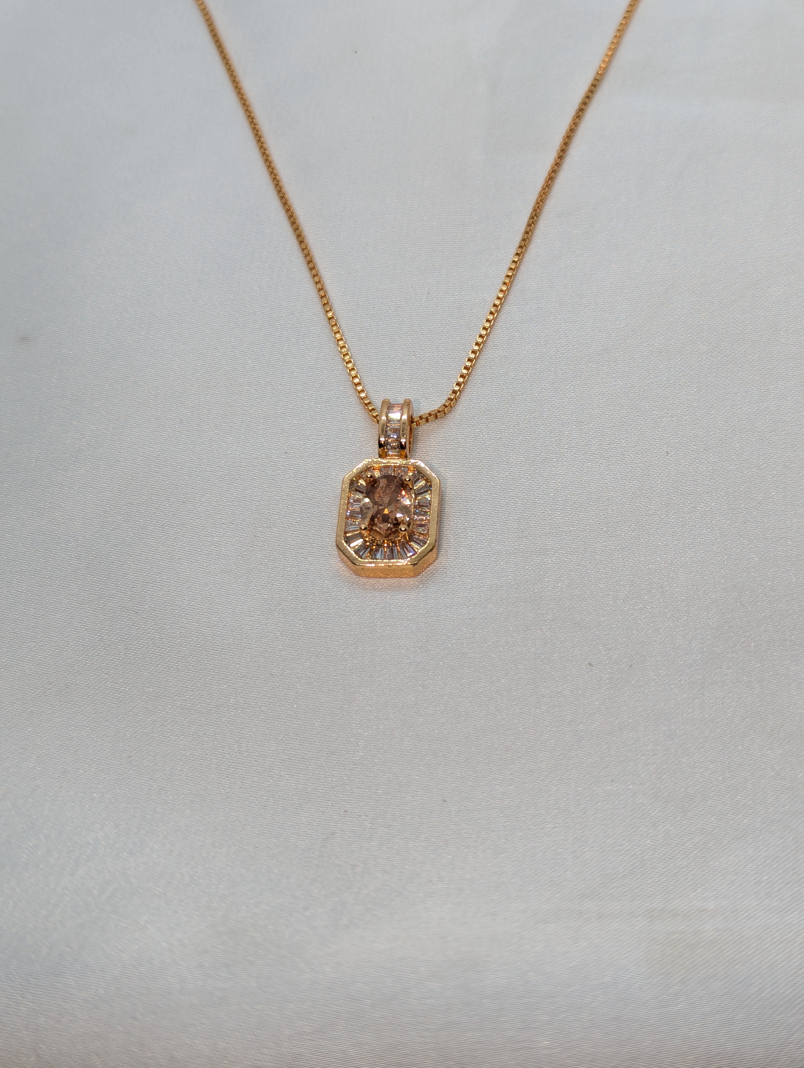 Elegant 18K Gold Plated Champagne Zircon Pendant Necklace – Vintage Art Deco Style with Baguette Halo